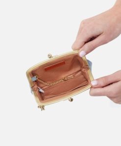 Newbeac.shopdc8b34309d 2